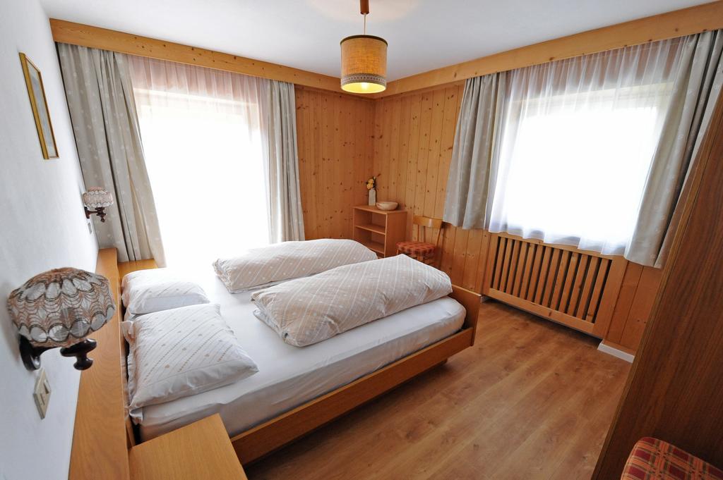 Apartments Villa Rosa Selva di Val Gardena Phòng bức ảnh